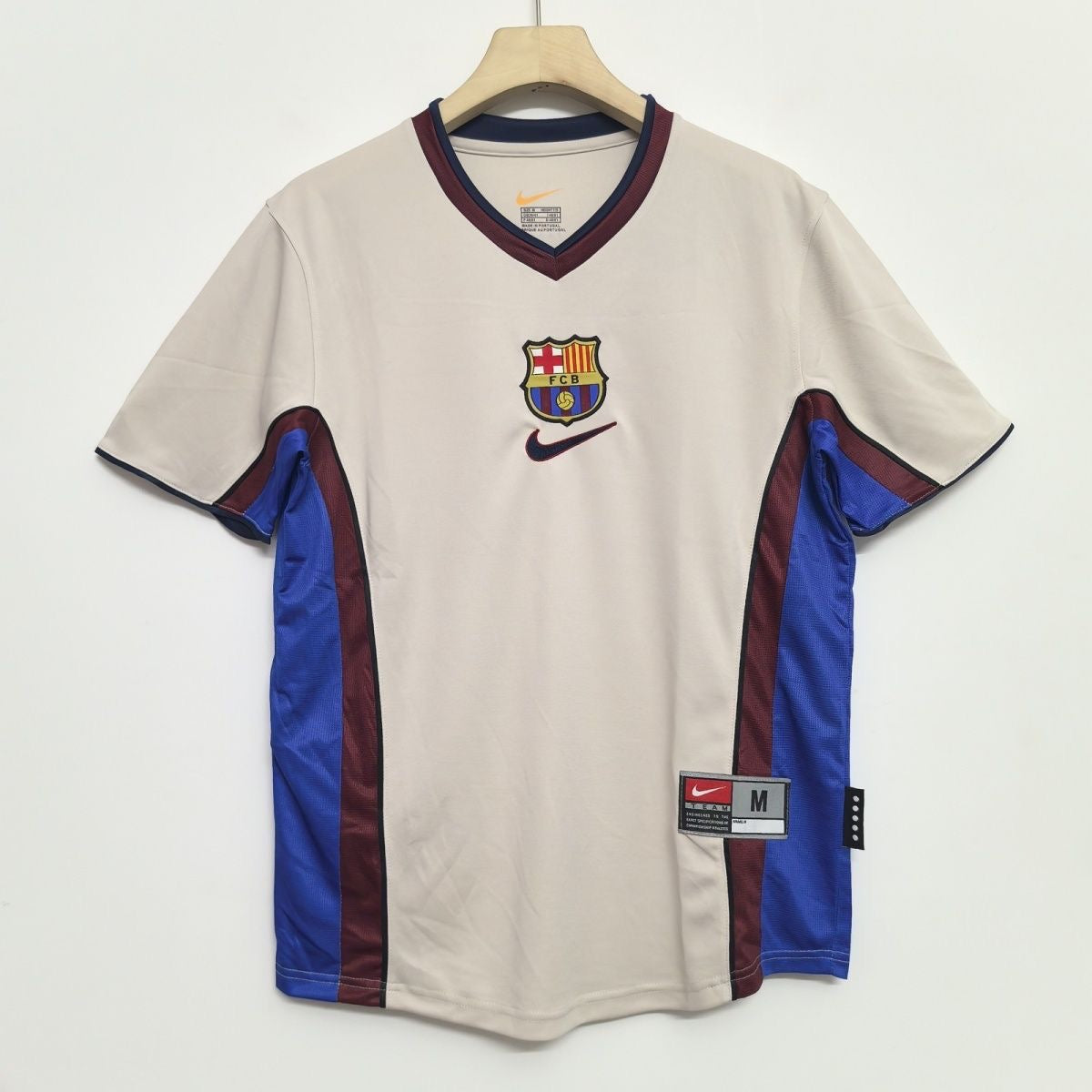 Barcelona Retro Away Jersey Men – Cream Football Shirt