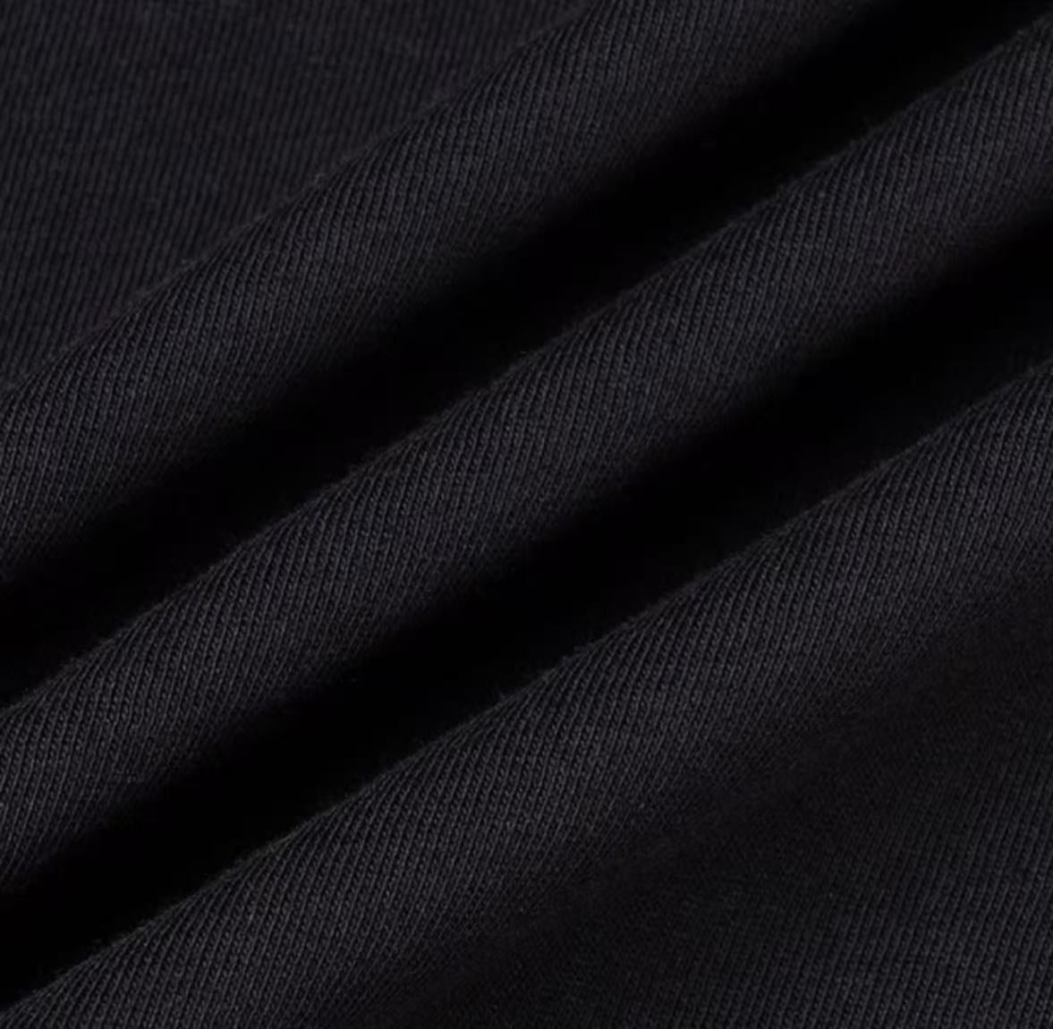 New Men’s Crew Neck T Shirt with Classic Lock Print