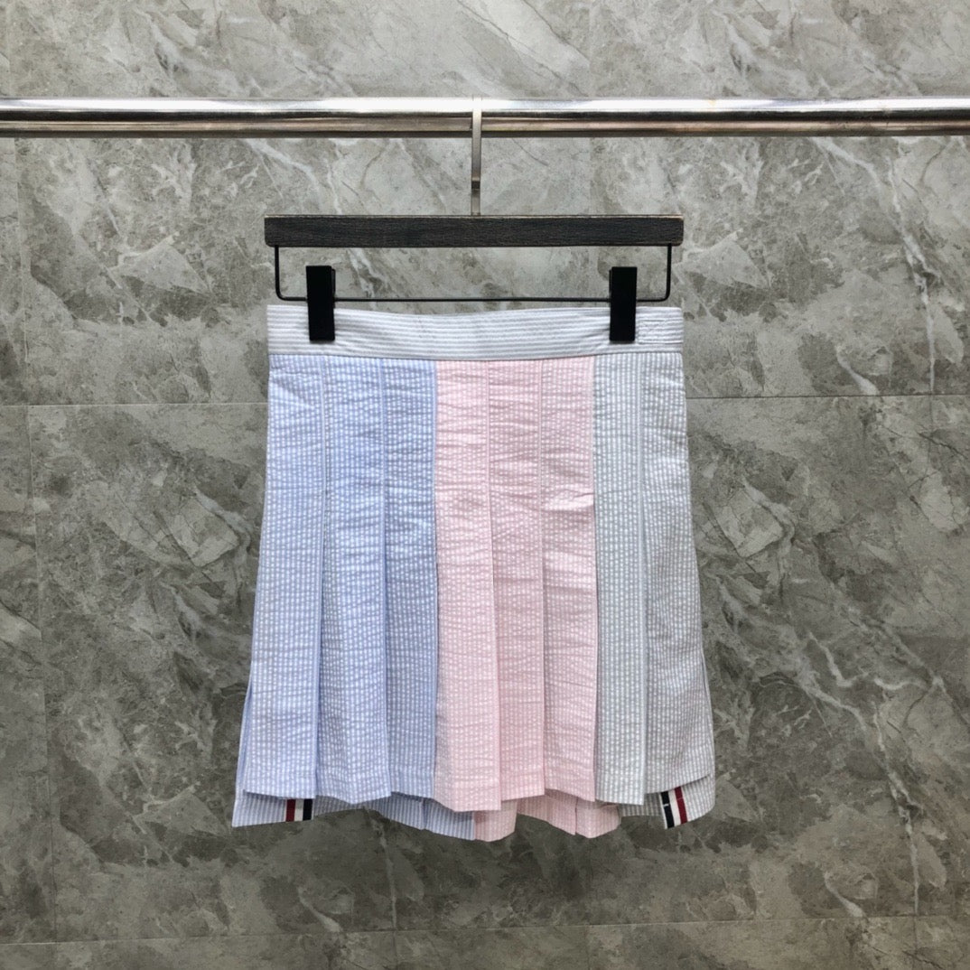 Women's Three Tone Color Block Seersucker Mini Skirt