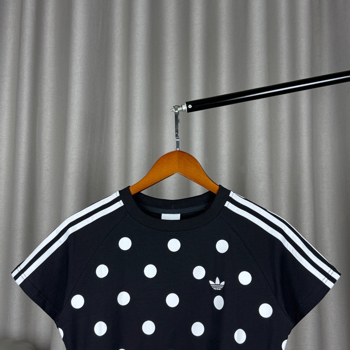 Polka Dot Color-Block Cropped Waist T-Shirt