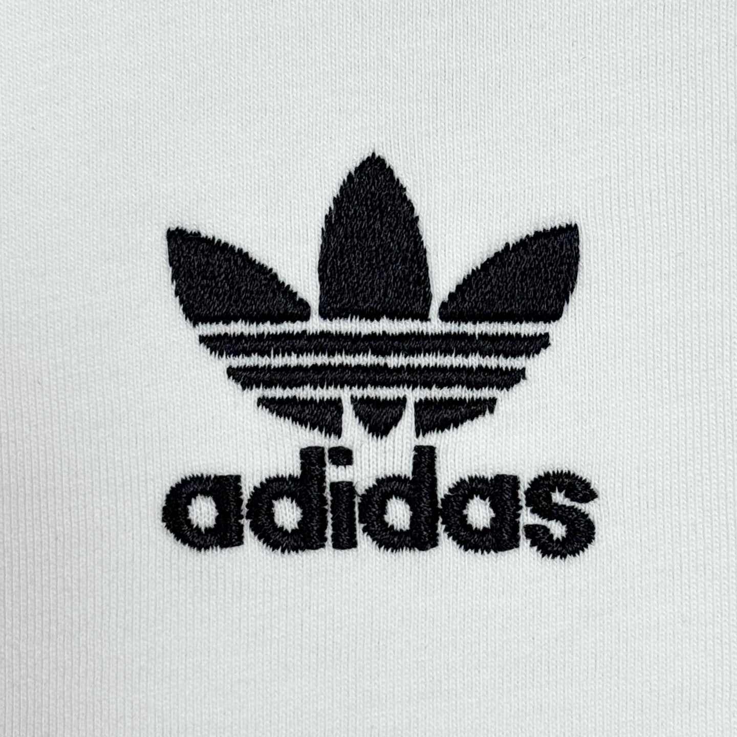 V-Neck Slim Waist Embroidered Letter Short Sleeve T-Shirt