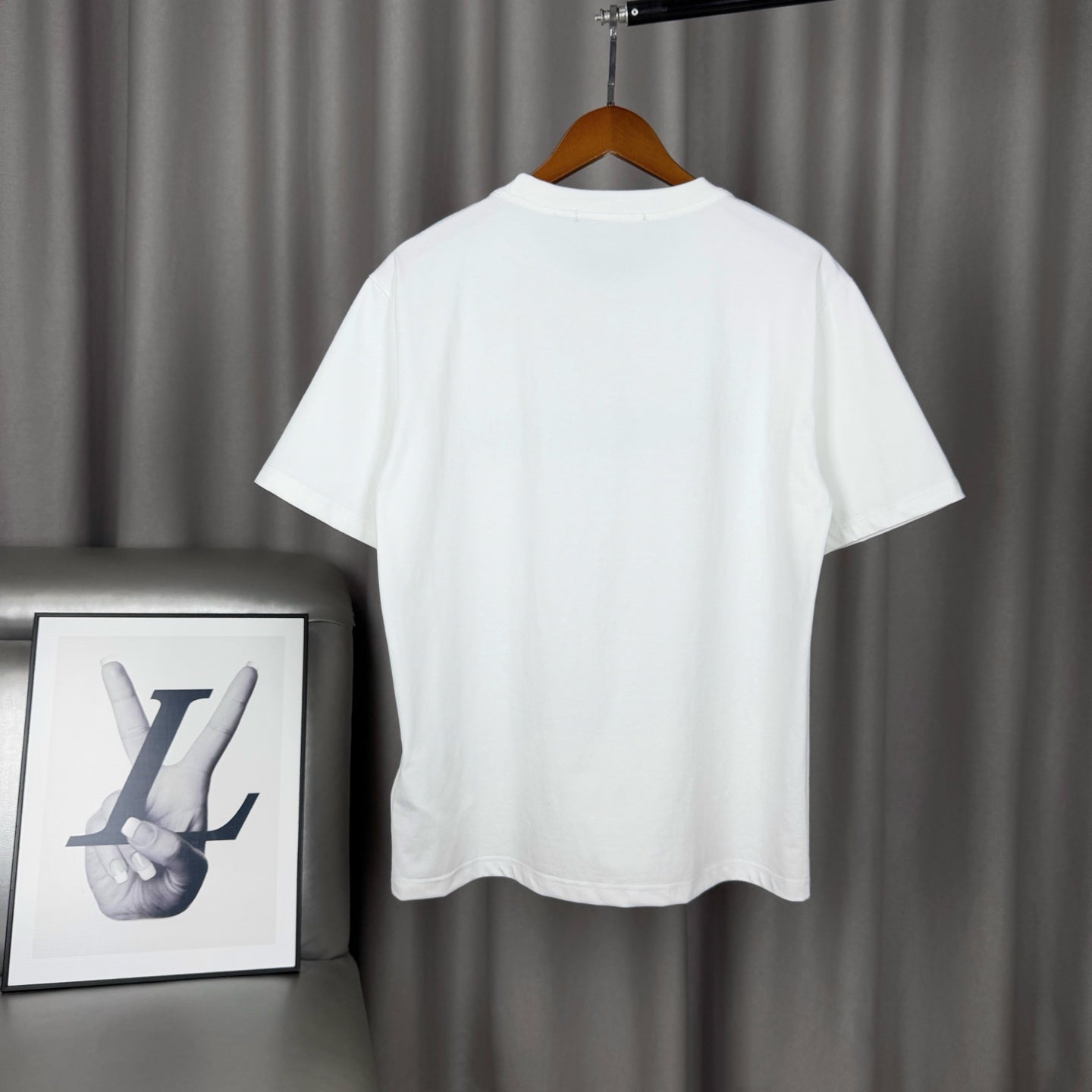 New 3D Zigzag Embroidered Crew Neck T-Shirt Unisex