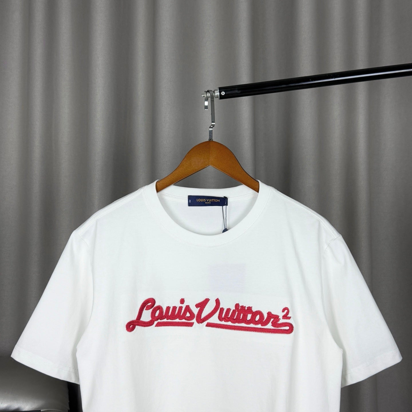 New 3D Zigzag Embroidered Crew Neck T-Shirt Unisex