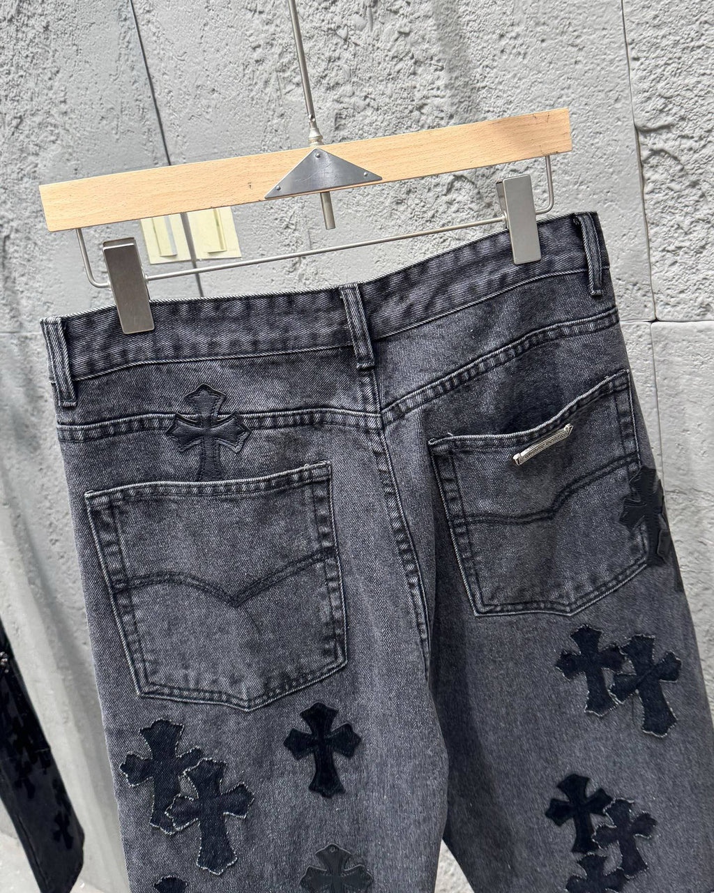 Chrome Hearts Black Metal Leather Patch Cross Denim Jeans KH24