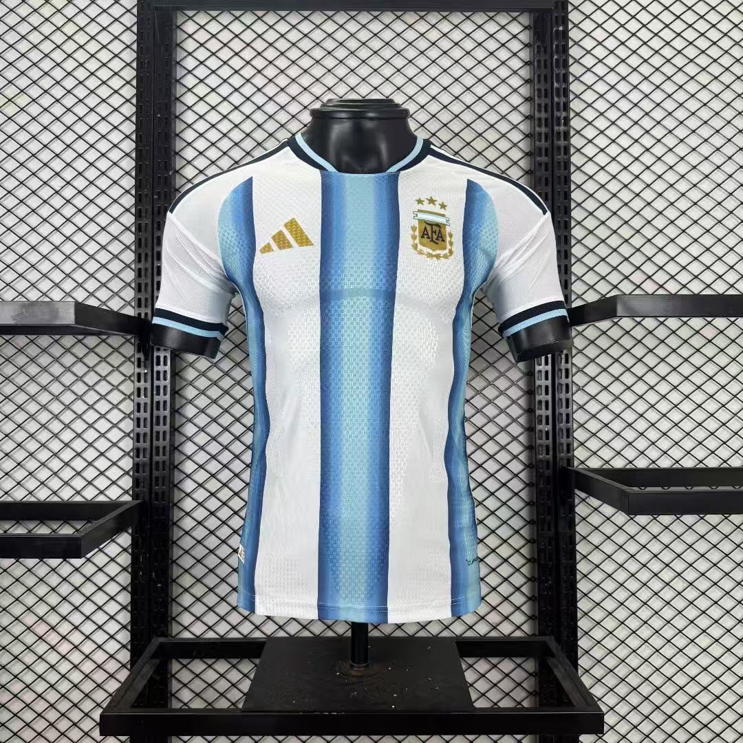 Argentina 2026 Men’s Home Soccer Jersey – White & Sky Blue Football Shirt