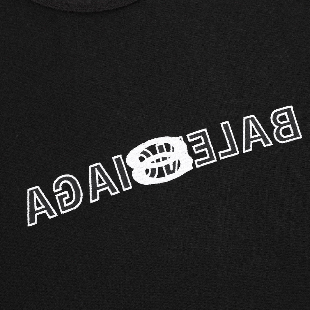 New Unisex Mirror Flip Graphic T-Shirt, Short Sleeve Streetwear Tee
