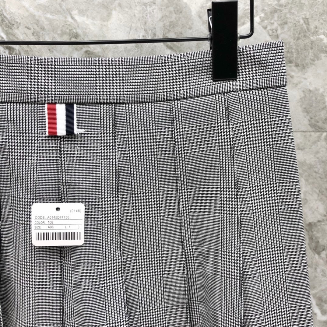 Women's Houndstooth Pleated Mini Skirt