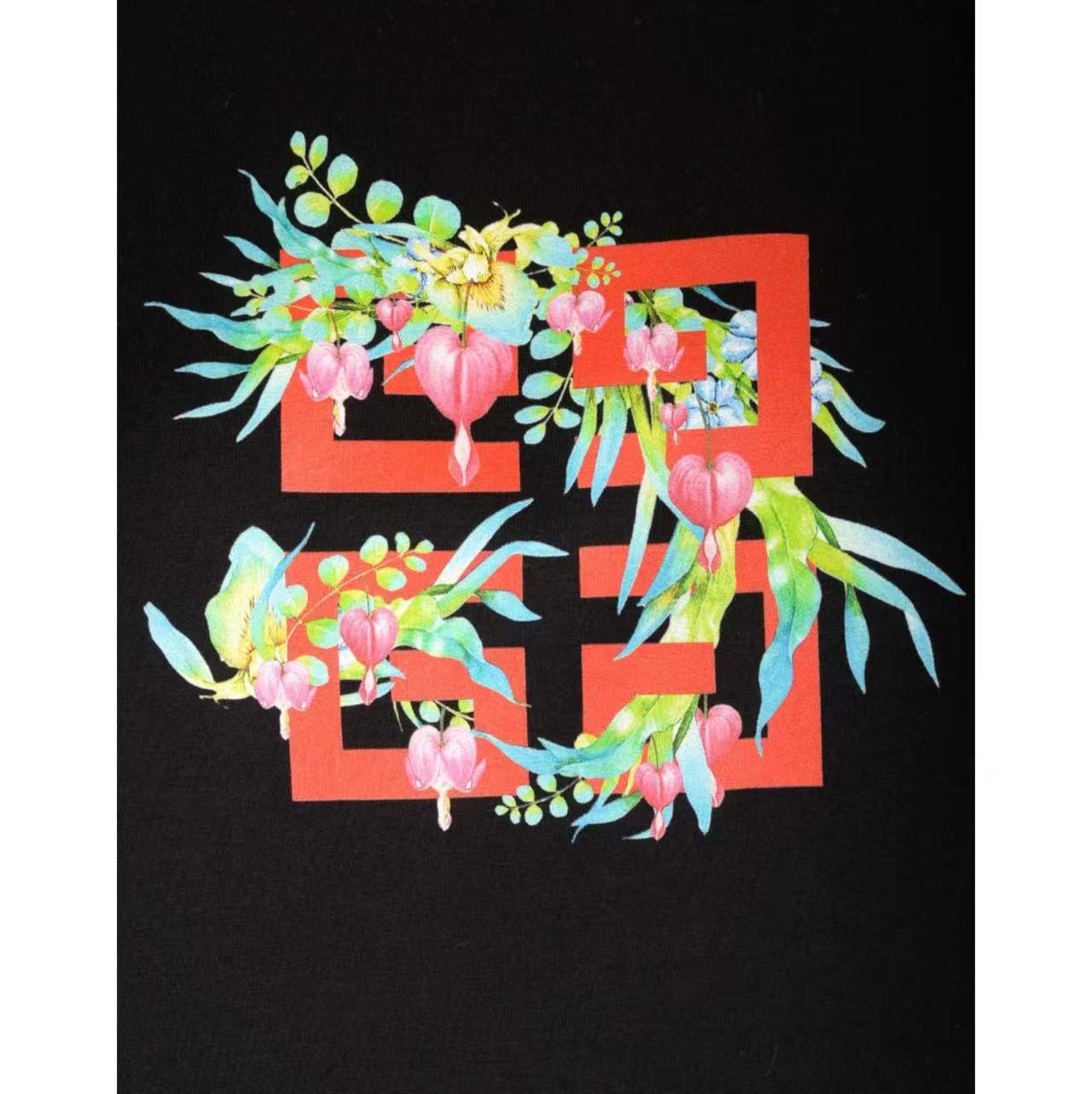 New Crew Neck T Shirt with Floral Logo Print