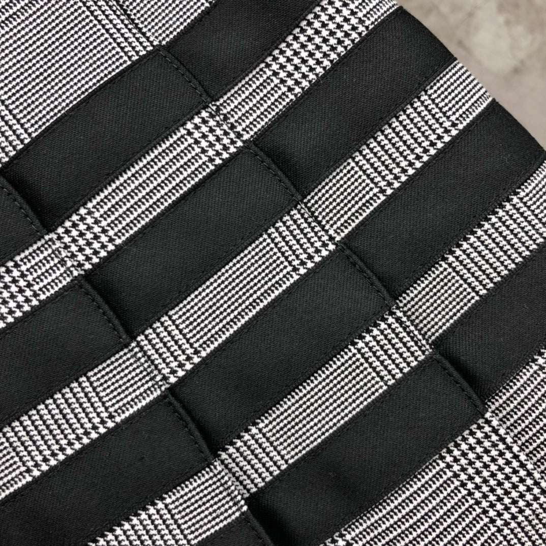 Women's Houndstooth Pleated Mini Skirt
