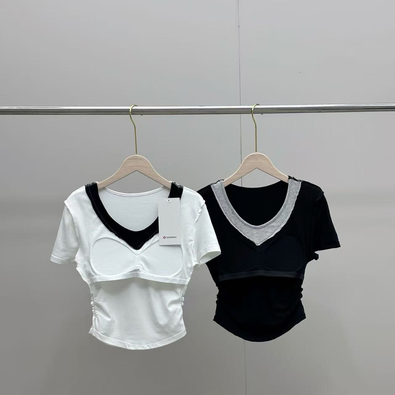 2-pack 2026New V-Neck Faux Two-Piece Waist-Cinching No-Bra Short Sleeve Top